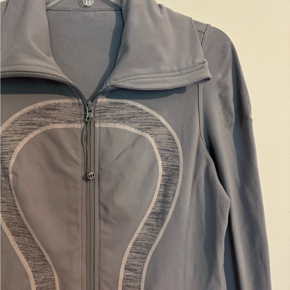 Lululemon Fill Zip In Stride Jacket We Are From Space Fossil Gray Size 8 - Picture 3 of 10